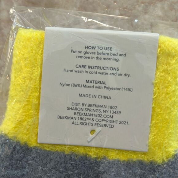 BEEKMAN Hand Treatment Gloves NWT - Picture 2 of 2